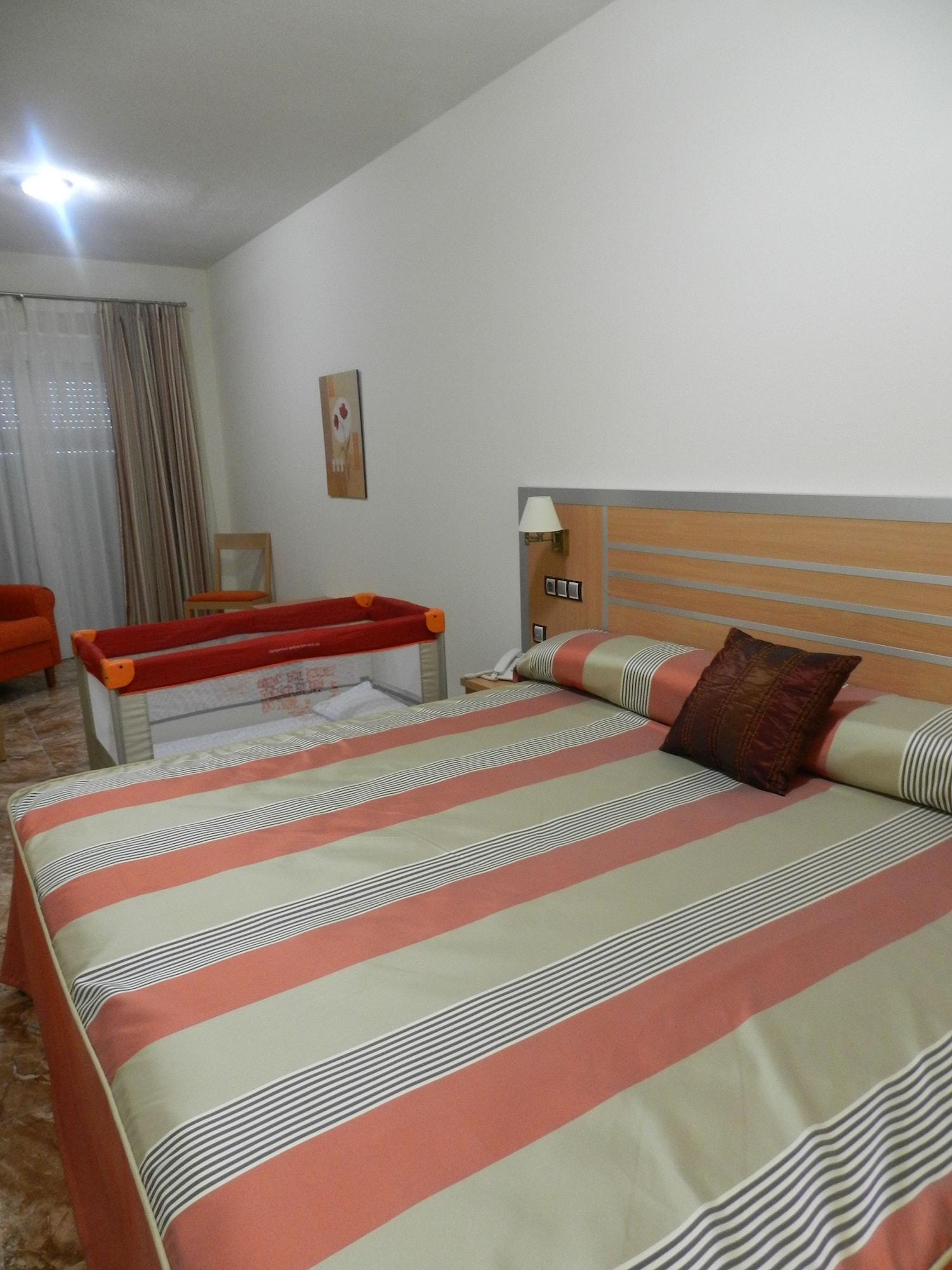 Hotel La Familia El Campello Eksteriør billede